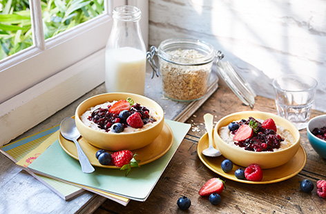 Image of "Berry and banana overnight oats"
