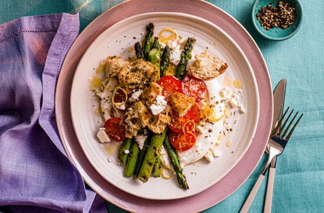Asparagus, tomato and feta salad