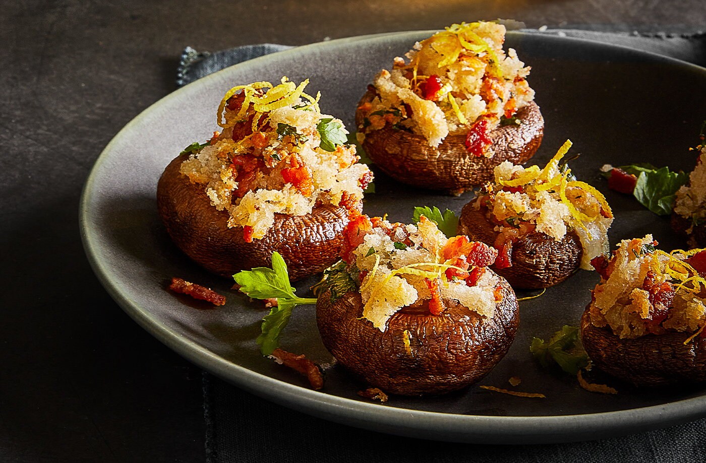 Smoked bacon and Manchego stuffed mushrooms