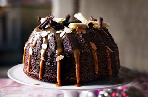 Image of "Chocolate and salted caramel bundt cake"