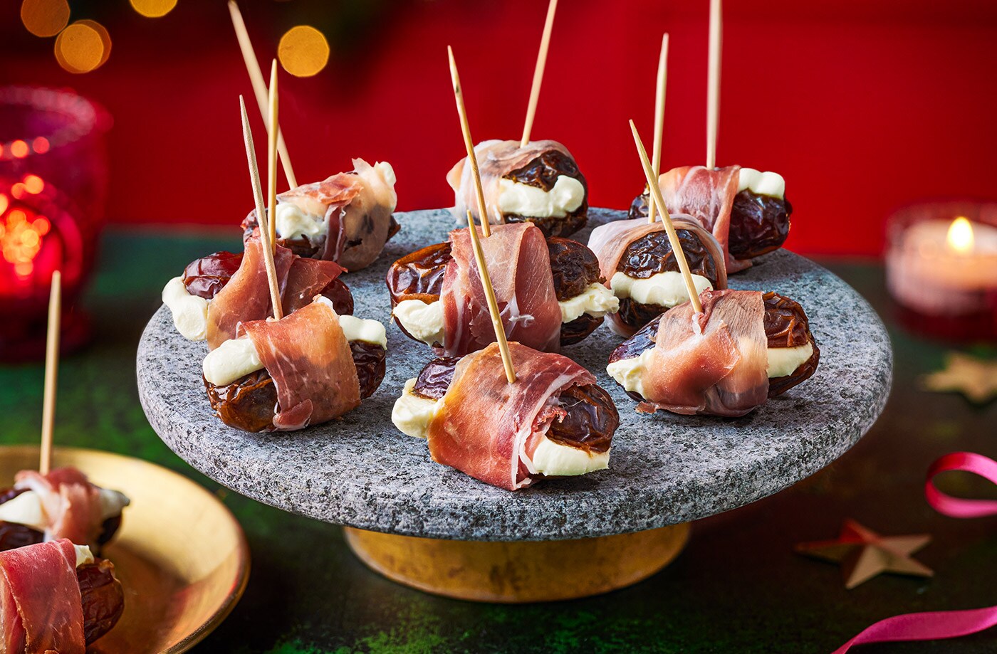3-ingredient stuffed dates