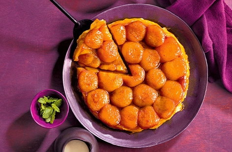 Image of "Cinnamon and apricot tarte Tatin"