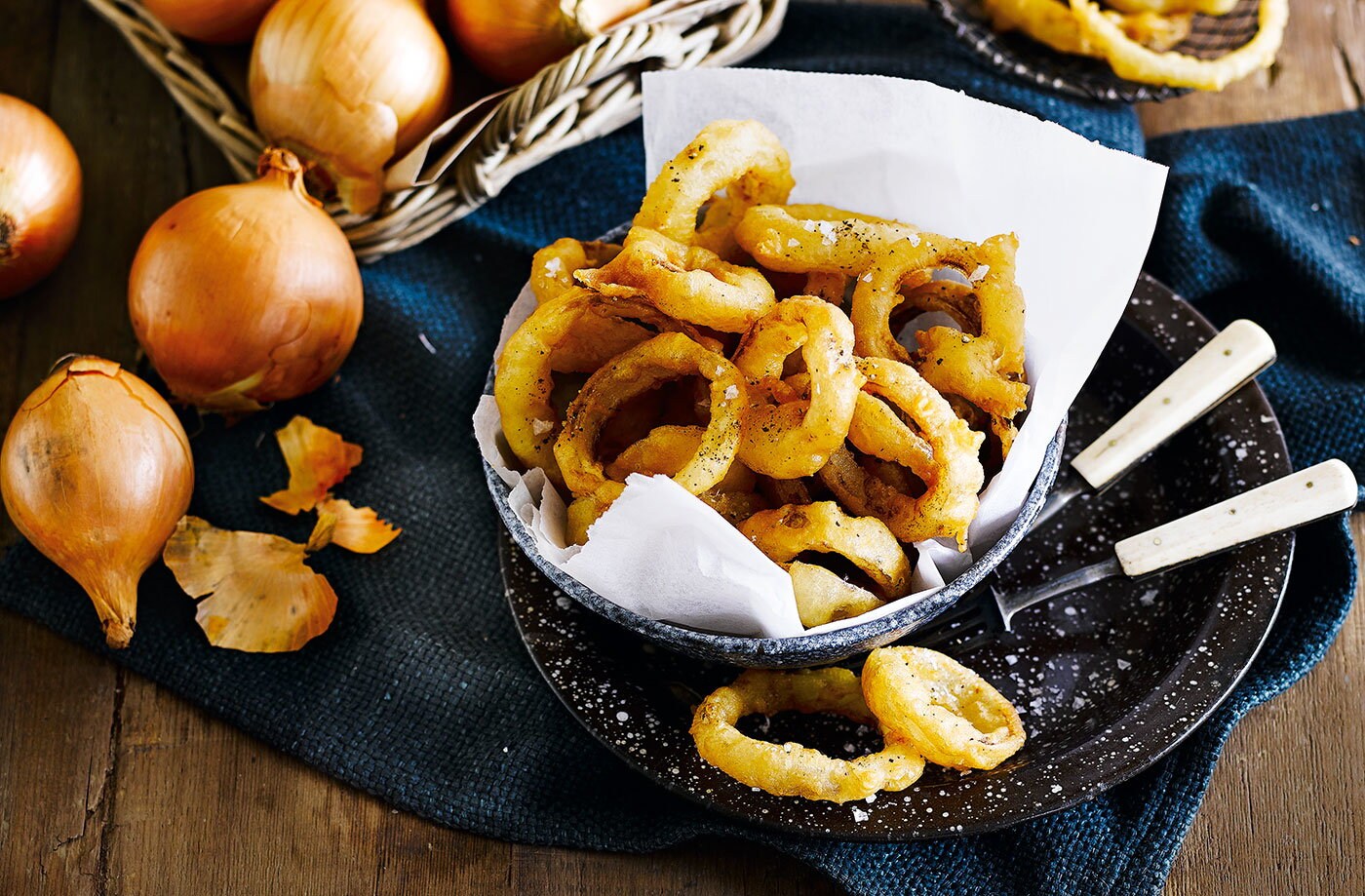 Beer-battered onion rings