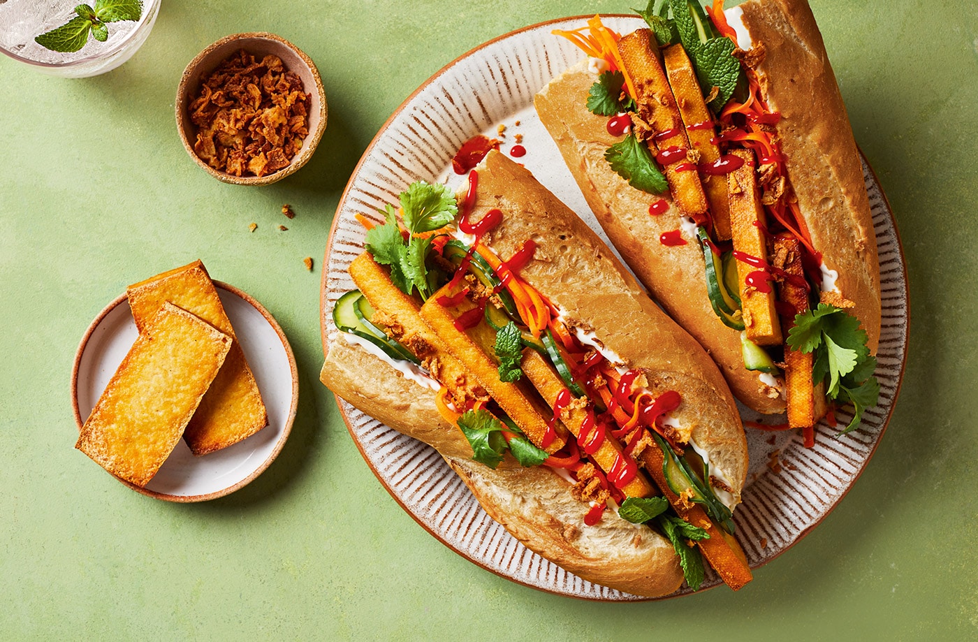 Smoky tofu bánh mì