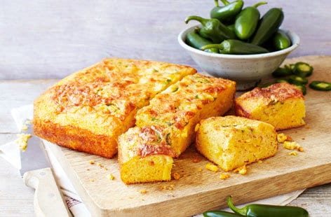 Image of "Cornbread with chilli"