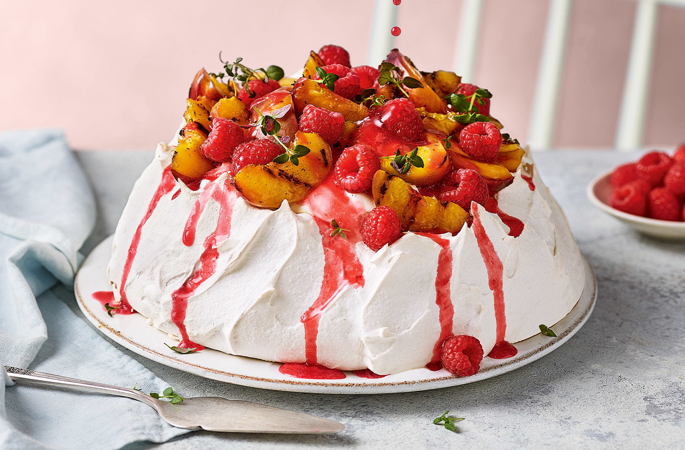 Peach melba pavlova