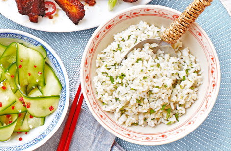 Image of "Steamed rice with toasted sesame seeds and coriander"