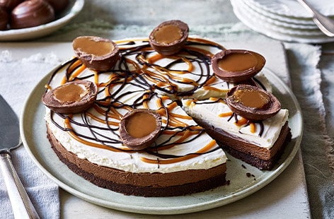 Image of "No-bake chocolate and caramel cheesecake"