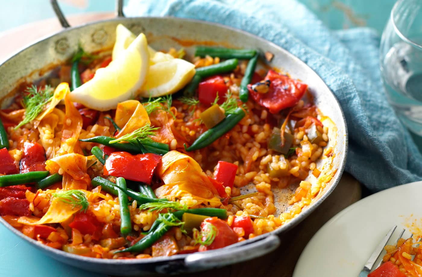 Fennel, tomato and red pepper paella