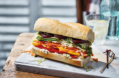 Image of "Rainbow veggie baguette"