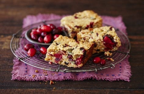 Image of "Cranberry, papaya and seed packed granola bars"