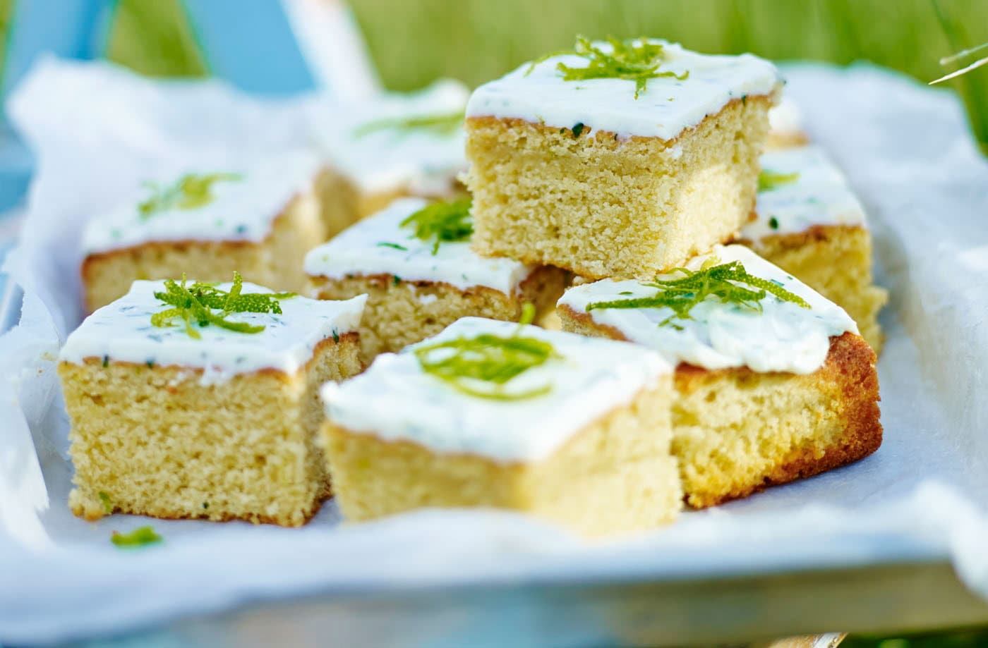 Mojito traybake