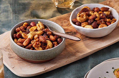 Image of "Mixed roasted nuts with ginger and chilli"