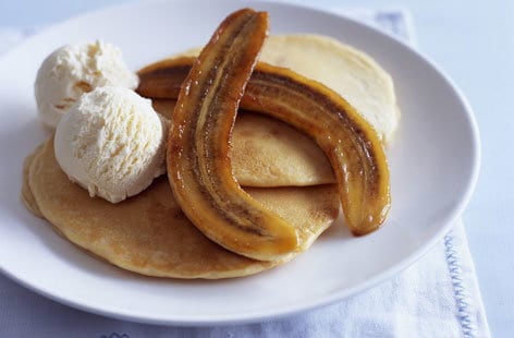 Image of "Pancakes with bananas and ice cream"