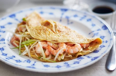 Chinese-style omelette with prawns