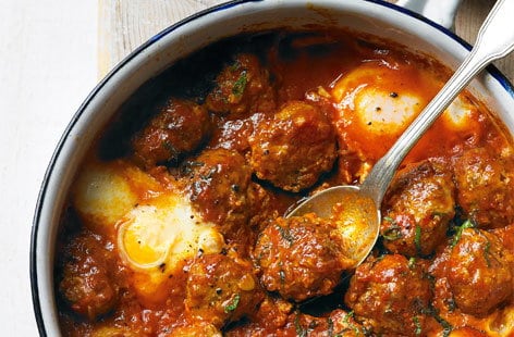 Image of "One pot Moroccan lamb with eggs"