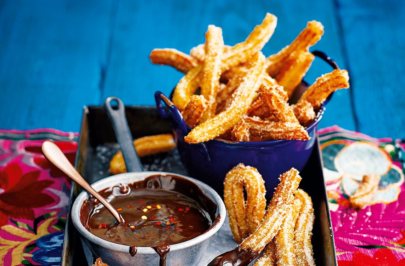 Churros with chilli-chocolate dip