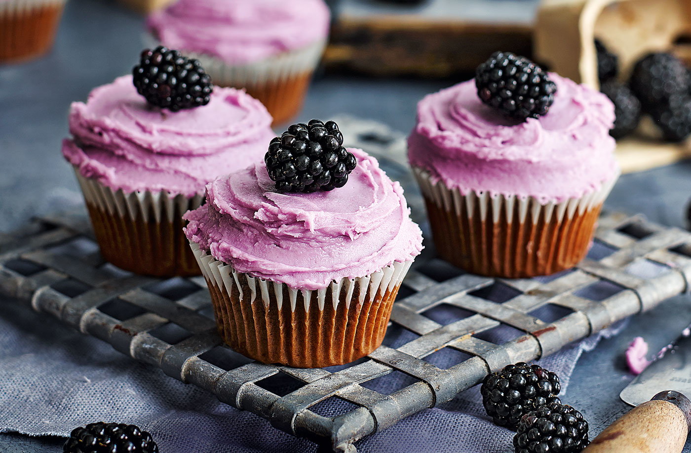 Black velvet cupcakes