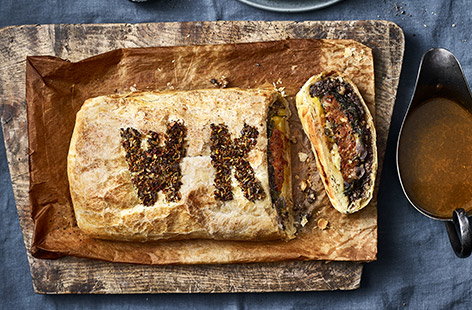 Image of "Vegan 'cheeseburger' wellington"