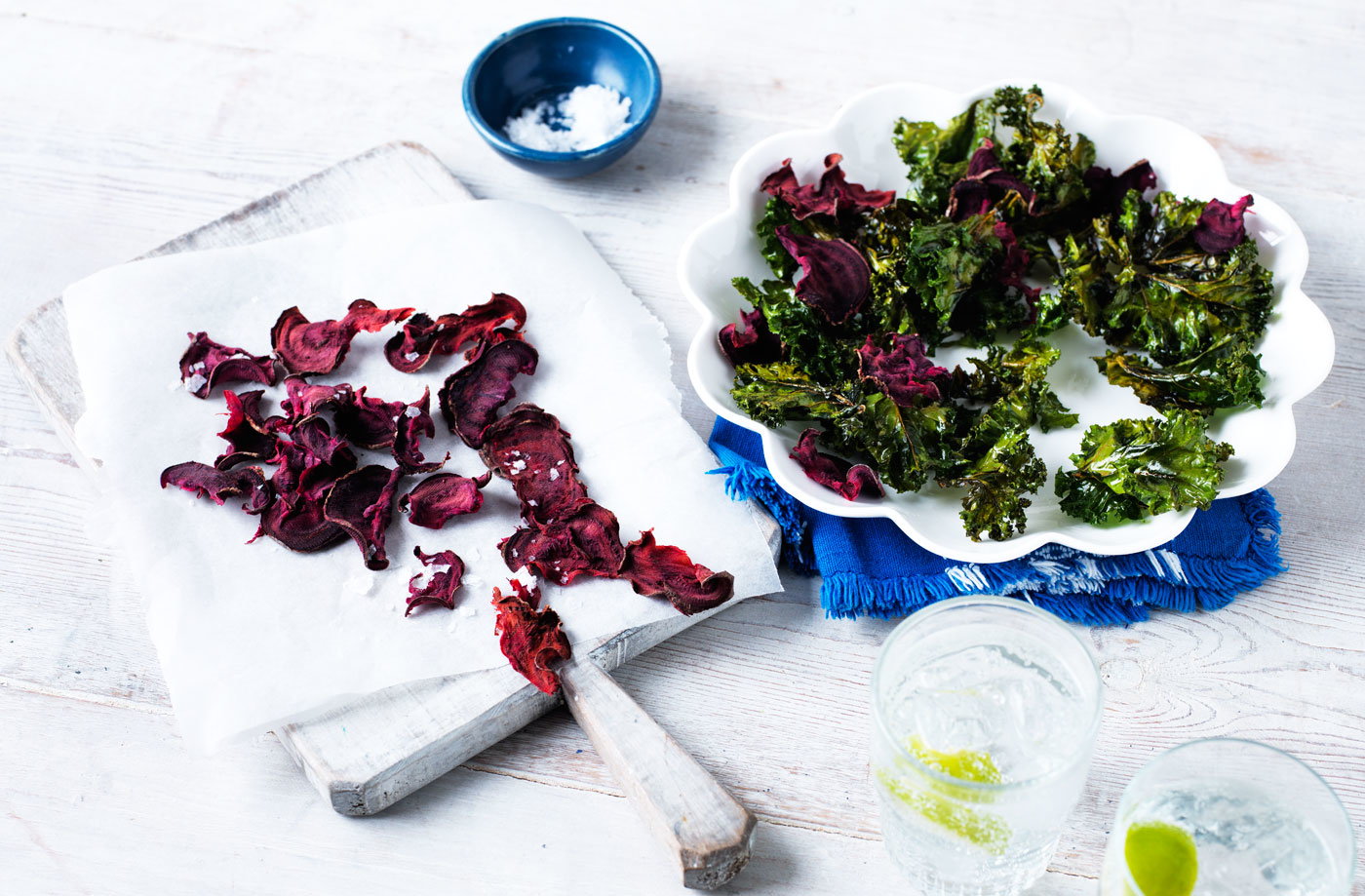 Kale and beetroot chips