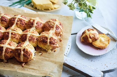 Image of "Triple cheese hot cross buns"
