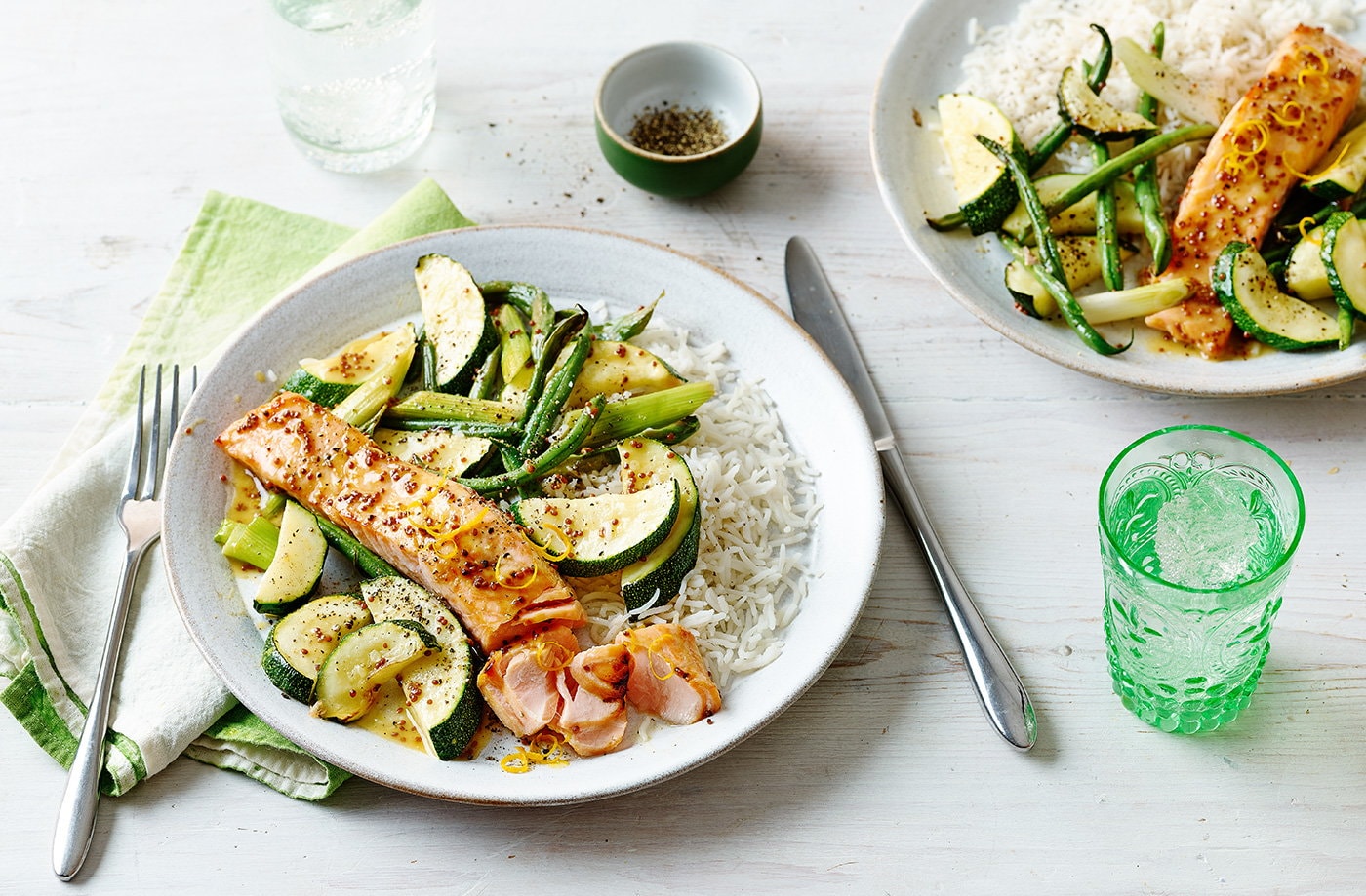Air-fryer salmon with honey and mustard sauce