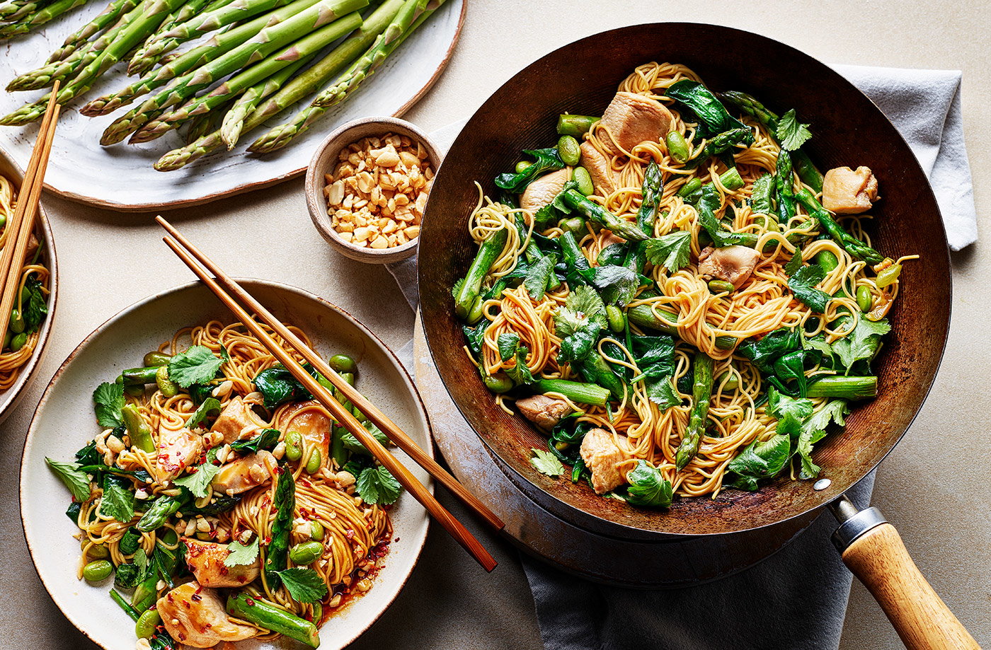 Asparagus and chicken stir-fry