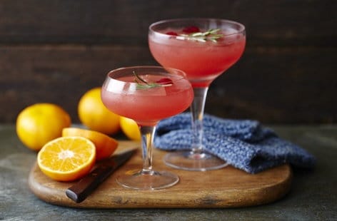 Image of "Clementine, cranberry and vodka cocktail"