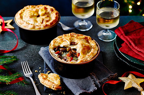 Image of "Christmas vegetable and Stilton pies"