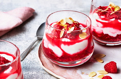 Image of "Elderflower and raspberry pots"