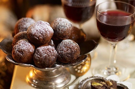 Milk chocolate truffles with almonds and honeycomb