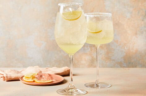 Limoncello sherbet spritz