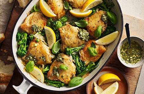 Image of "Pesto chicken one-pot"