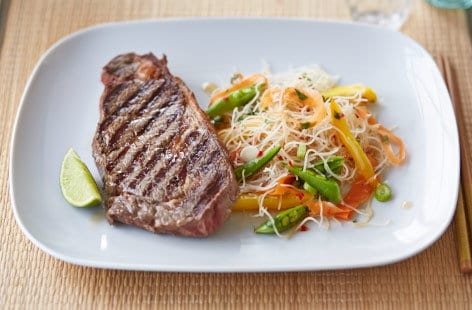 Image of "Vietnamese-style steak and salad "