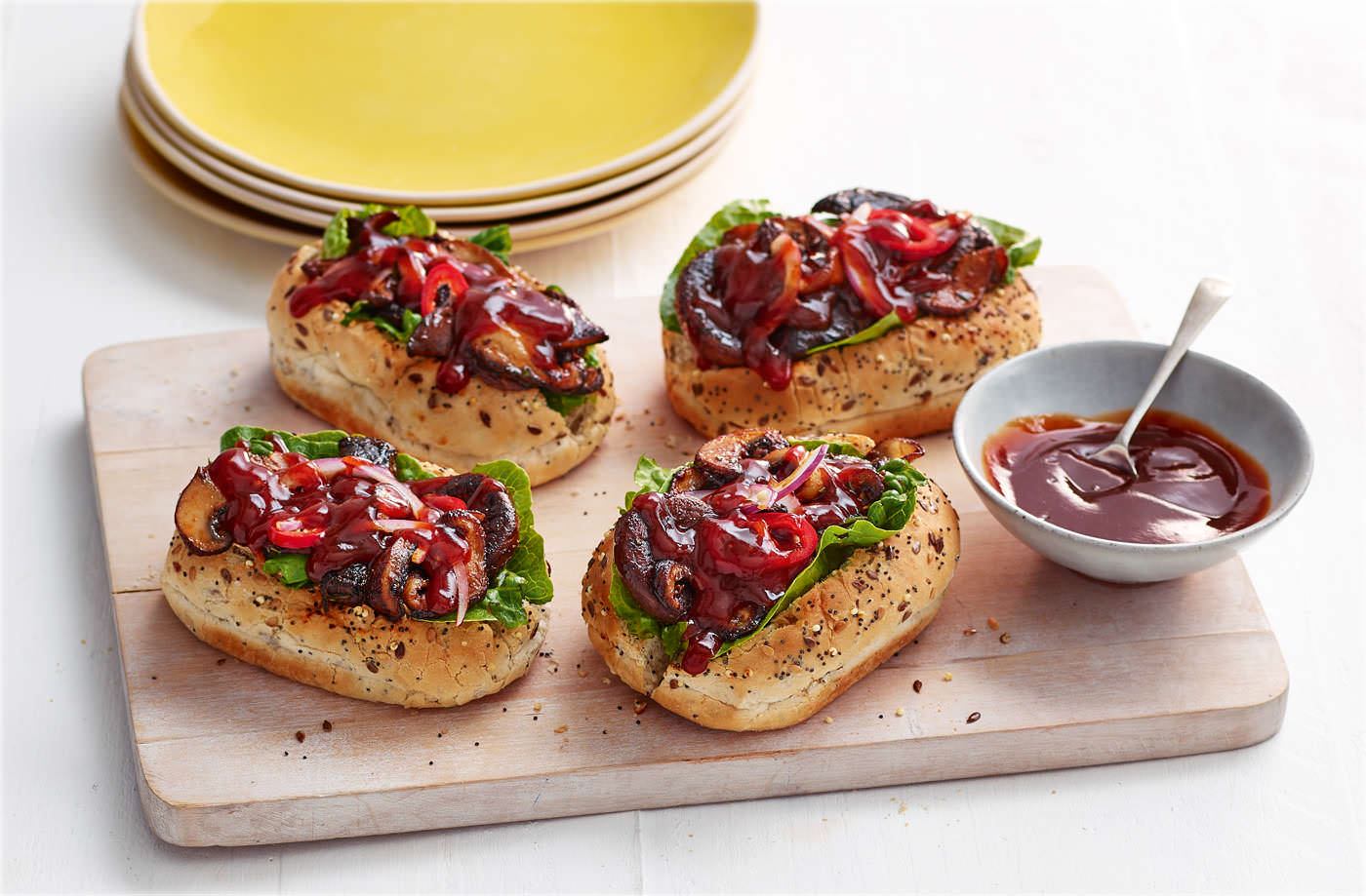 Derek's BBQ 'shroom buns