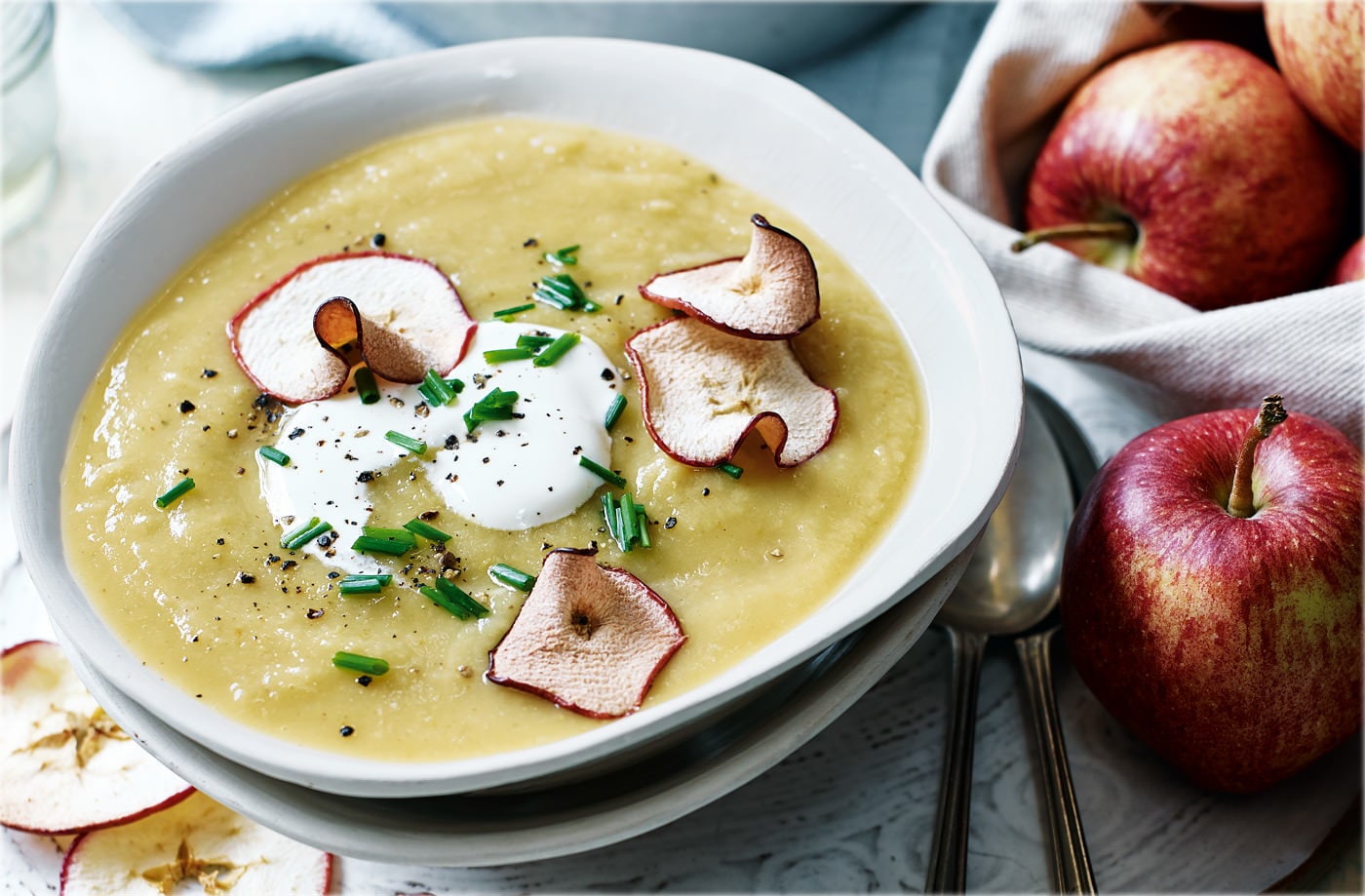 Parsnip and apple soup with apple crisps