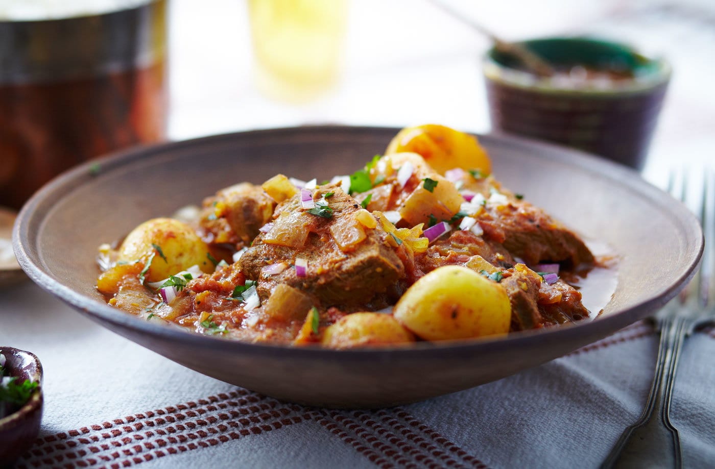 Slow-cooker pork vindaloo