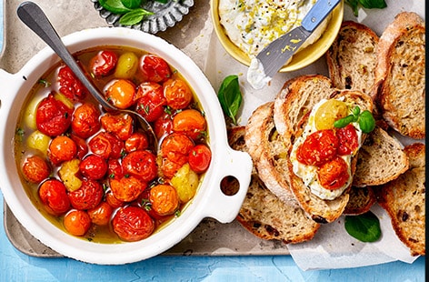 Image of "Tomato and ricotta bruschetta"