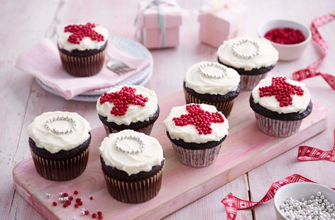 Image of "XOXO red velvet cupcakes"