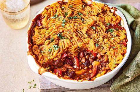 Image of "Lentil chilli pie with sweet potato topping"