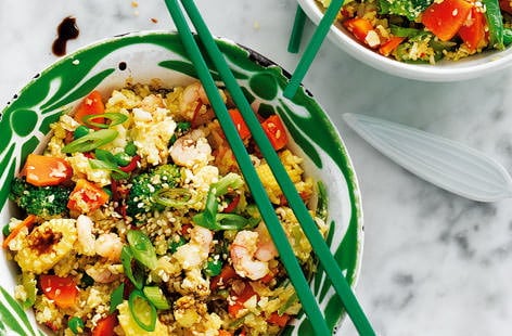 Image of "Egg-fried cauliflower rice with prawns"