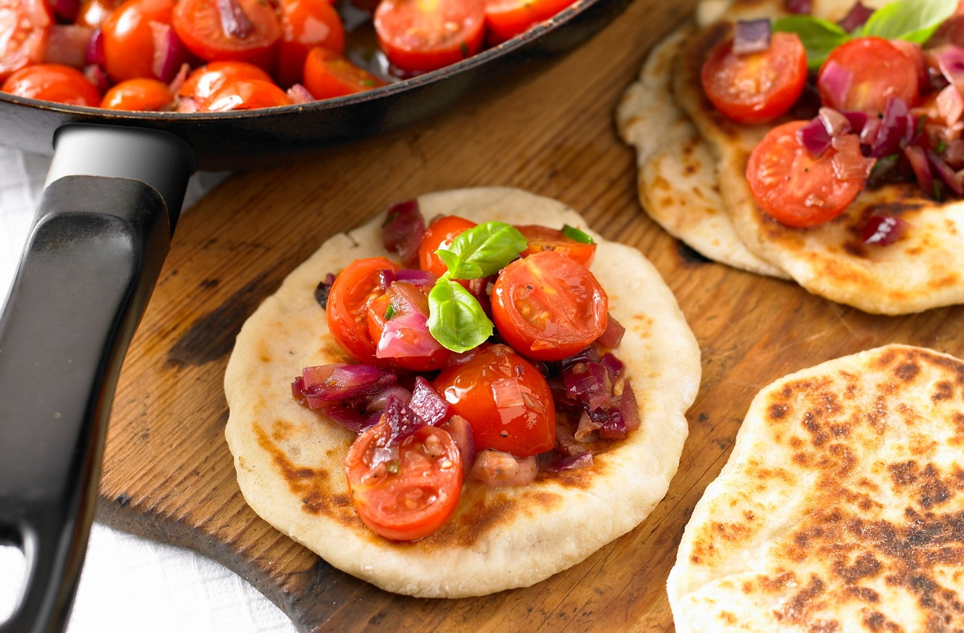 Flatbreads with tomato topping