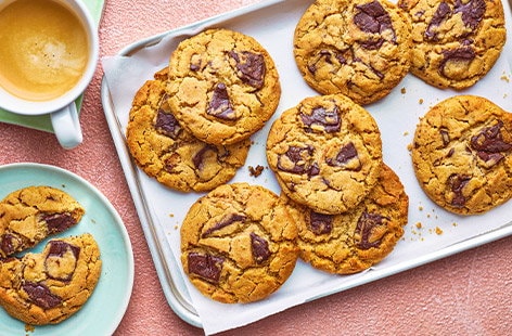 Image of "Tahini chocolate chunk cookies"