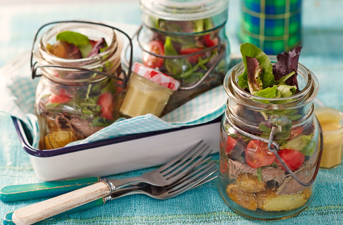 Roast beef salad jar