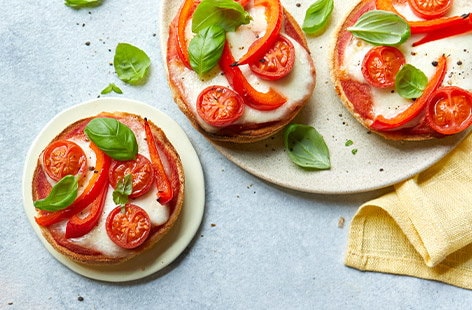 Image of "Muffin pizzas"