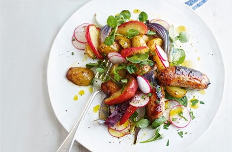 Image of "Sticky sausages, apples and potatoes with radish salad"
