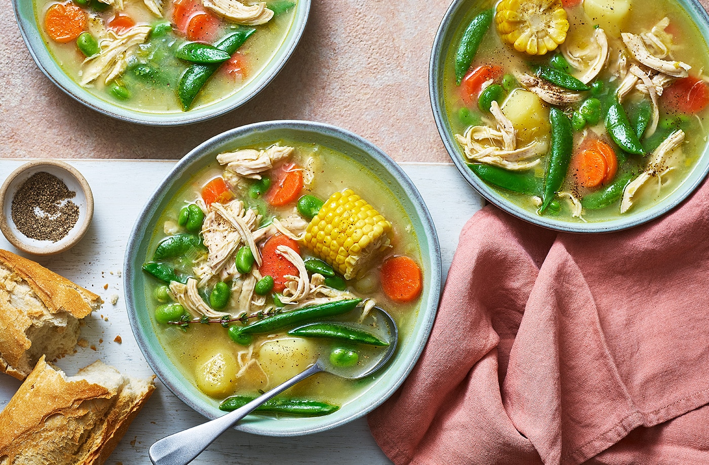 Slow-cooker hearty 5-veg chicken soup