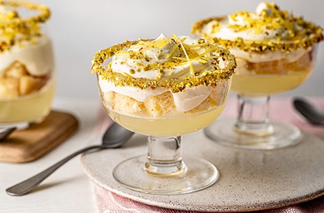 Limoncello spritz trifles