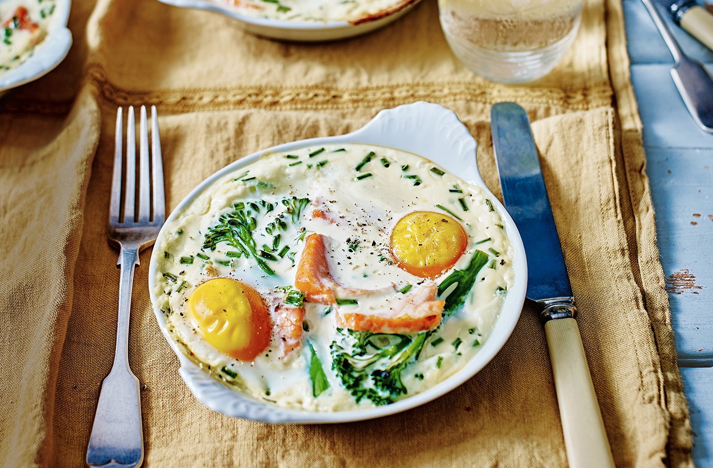 Baked eggs with hot smoked salmon