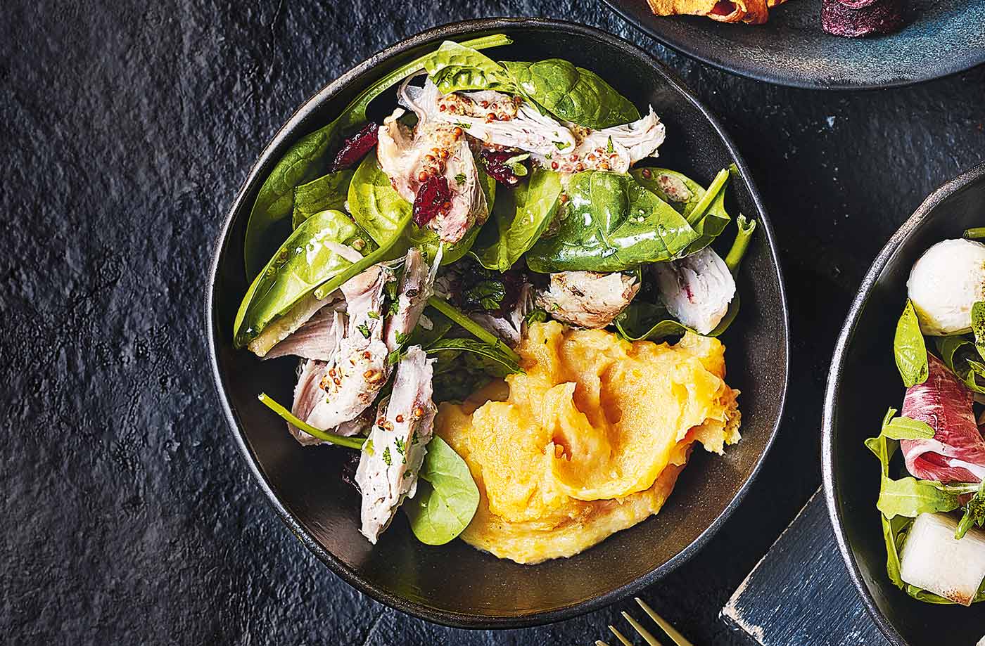 Chicken and spinach bowls